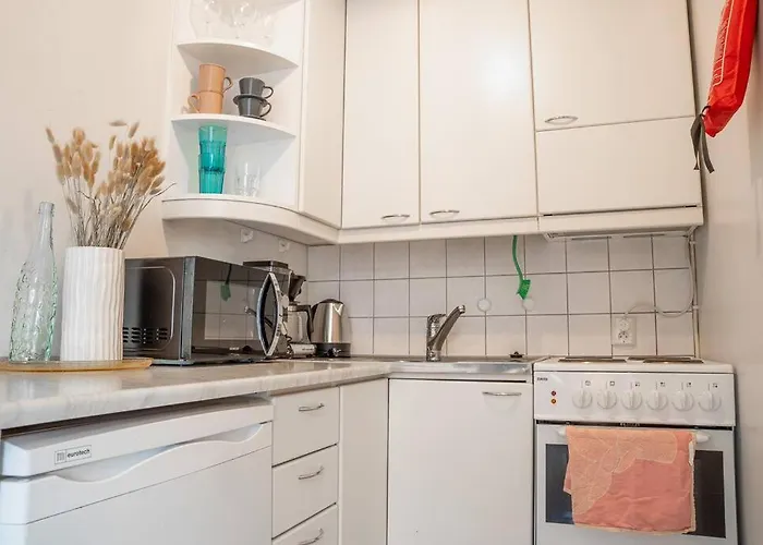 Arctic Vintage Oasis: Unique *